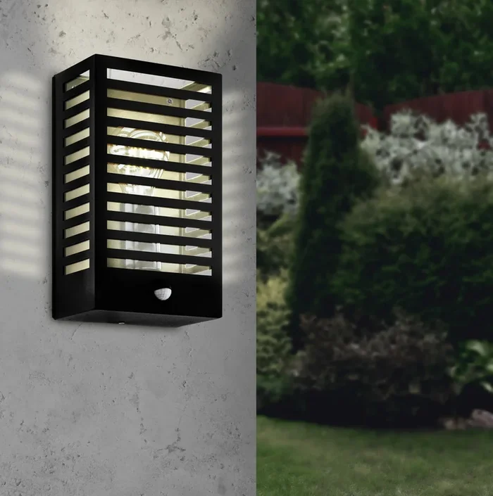 EGLO Lighting Outdoor Wall Light Fitting ALAMONTE 3 – 900137 1X60W Warranty = 2 years